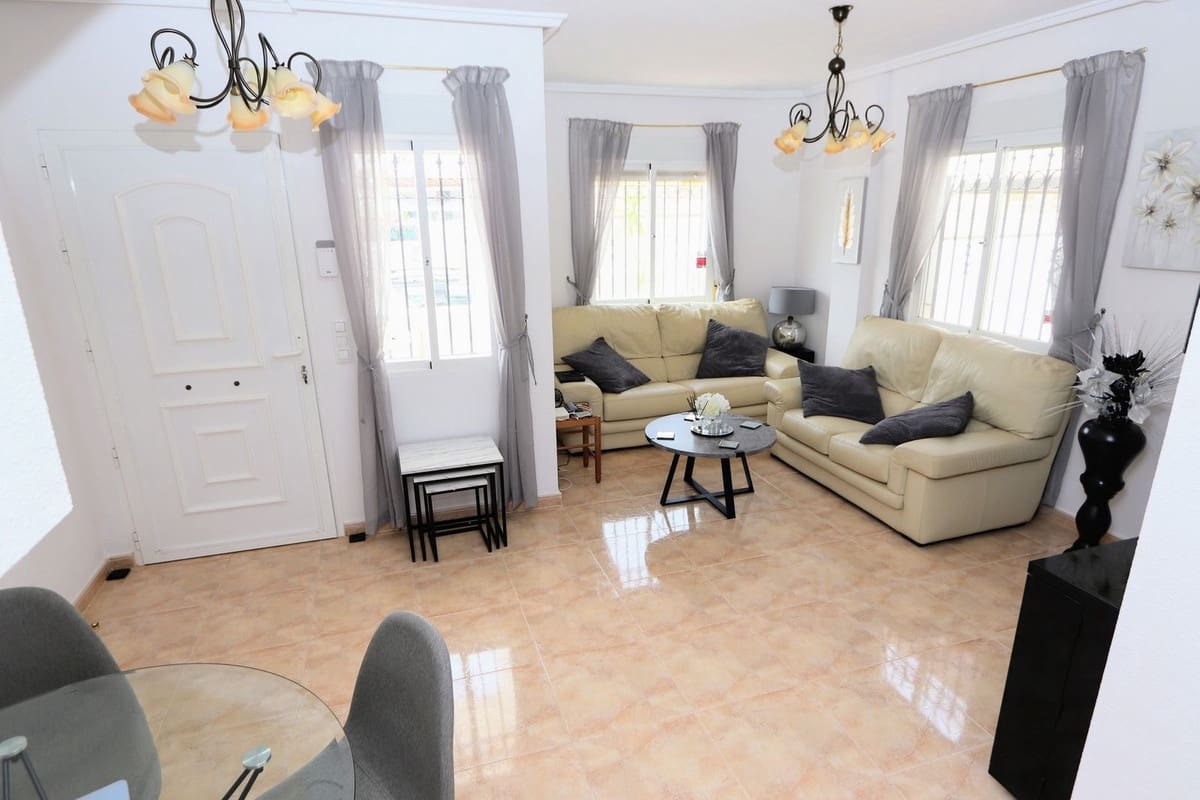 3 slaapkamer Villa te koop in Sucina met garage - € 170.000 (Ref: 9964982)