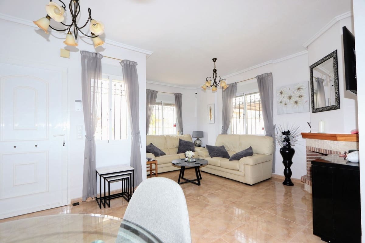 3 slaapkamer Villa te koop in Sucina met garage - € 170.000 (Ref: 9964982)