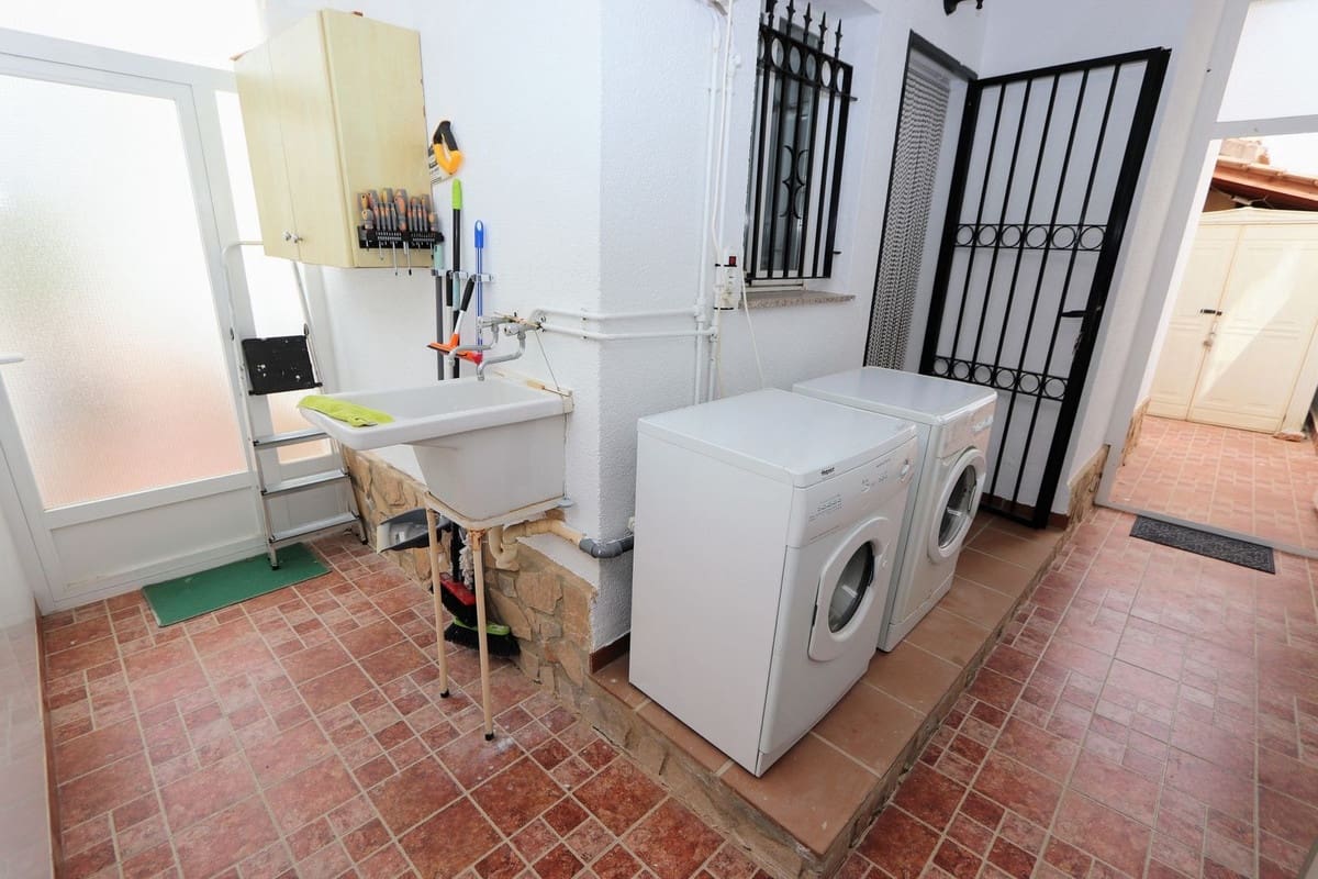 3 slaapkamer Villa te koop in Sucina met garage - € 170.000 (Ref: 9964982)