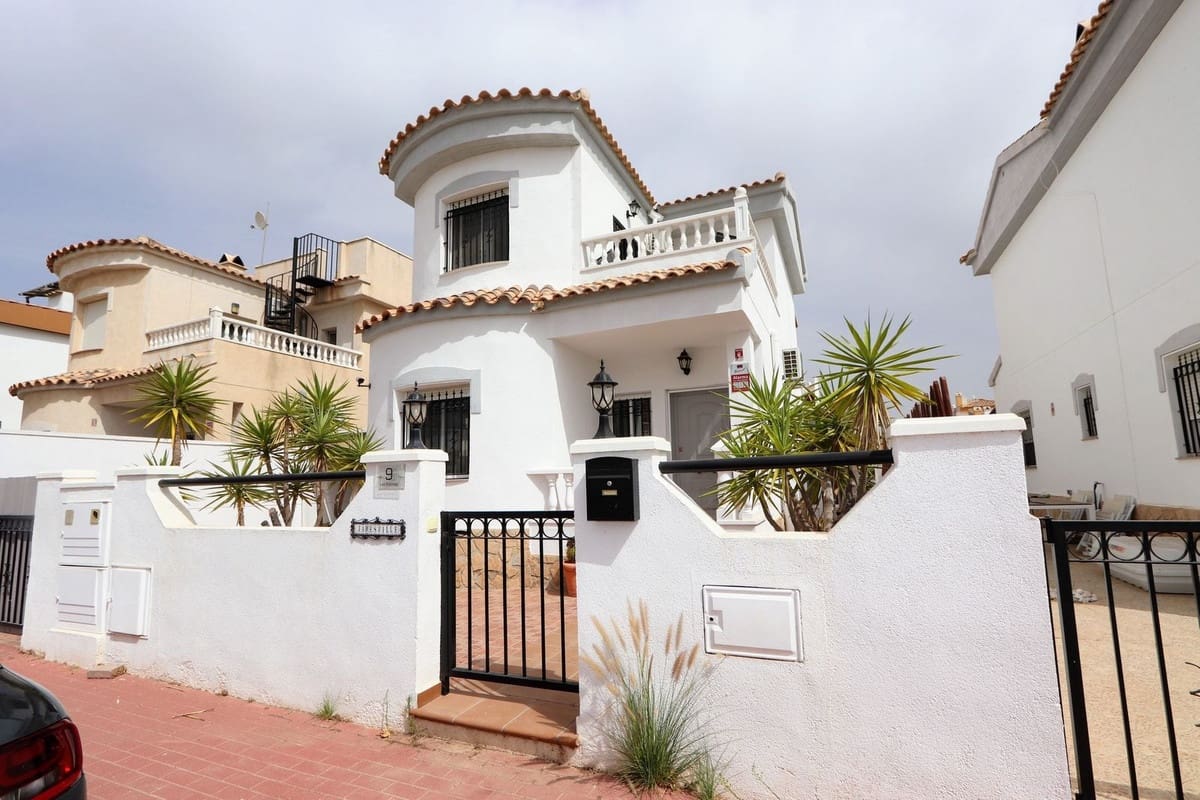 3 slaapkamer Villa te koop in Sucina met garage - € 170.000 (Ref: 9964982)