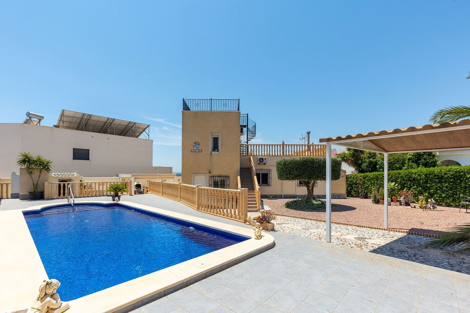 3 camera da letto Villa in vendita in Ciudad Quesada con piscina garage - 389.500 € (Rif: 9966333)