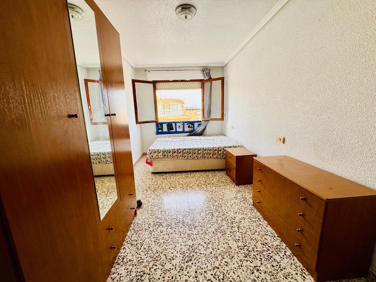 3 soveværelse Lejlighed til salg i Torrevieja - € 145.000 (Ref: 9968121)