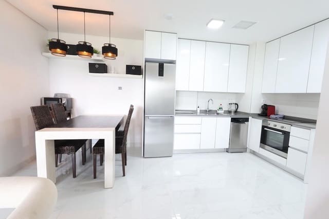 3 sovrum Lägenhet till salu i Villamartin, Orihuela med pool garage - 335 000 € (Ref: 9970309)