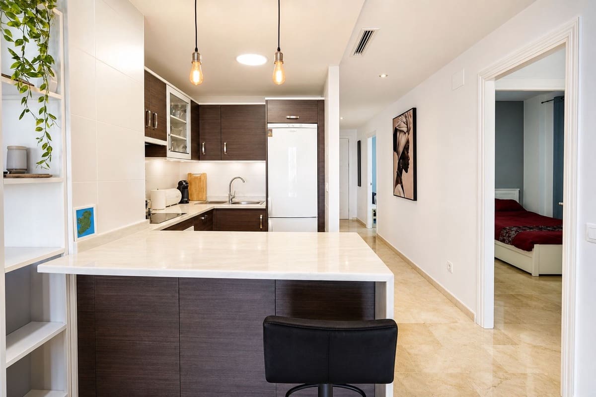3 Zimmer Apartment zu verkaufen in La Duquesa / Puerto de la Duquesa mit Garage - 285.000 € (Ref: 9973015)