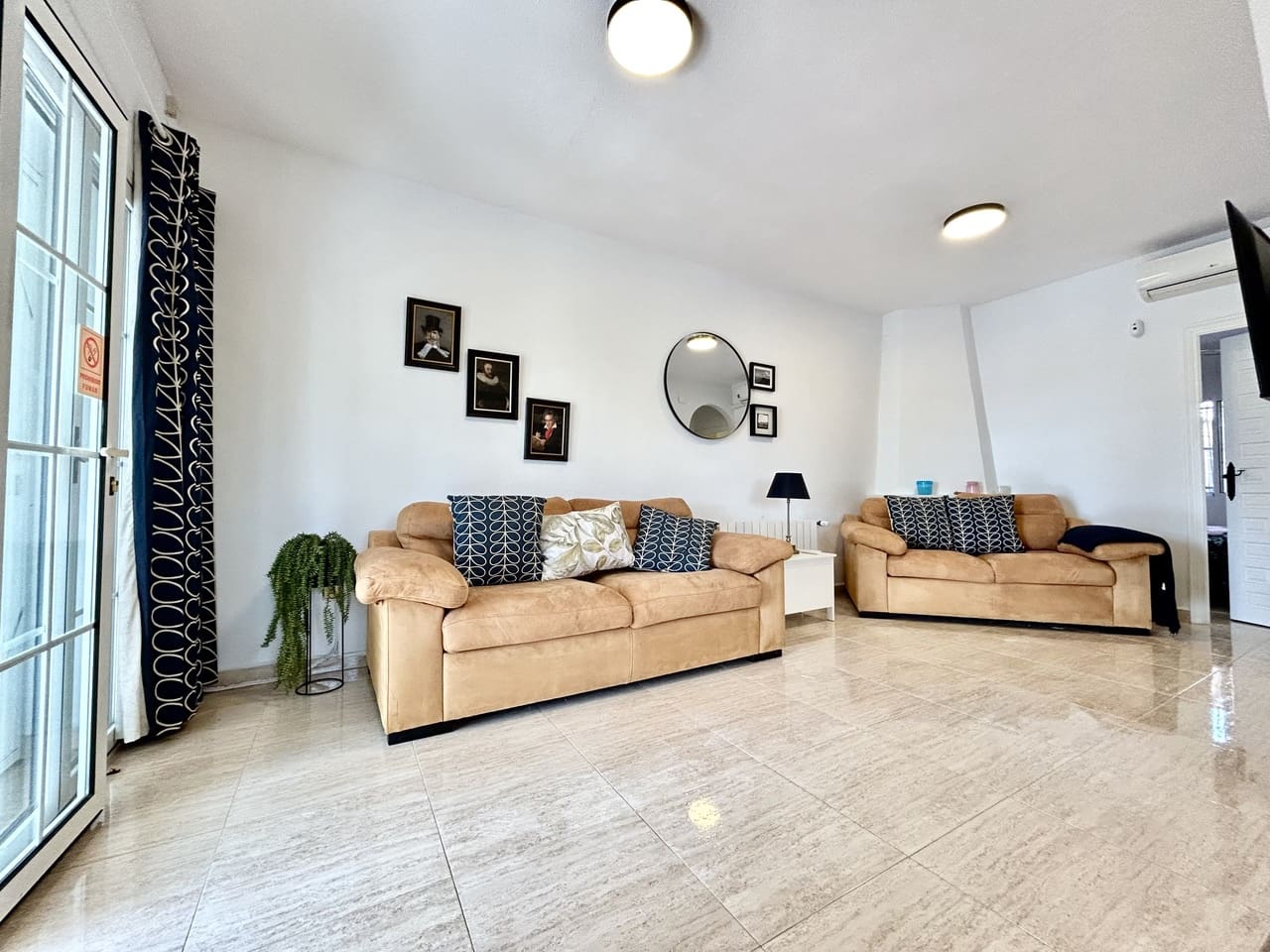 2 Zimmer Bungalow zu verkaufen in Villamartin mit Garage - 205.000 € (Ref: 9973018)