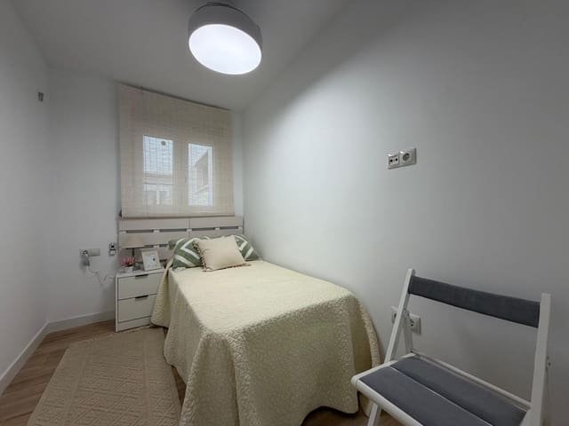 Apartamento de 3 habitaciones en Punta Prima, Torrevieja en venta con piscina - 259.700 € (Ref: 9973024)