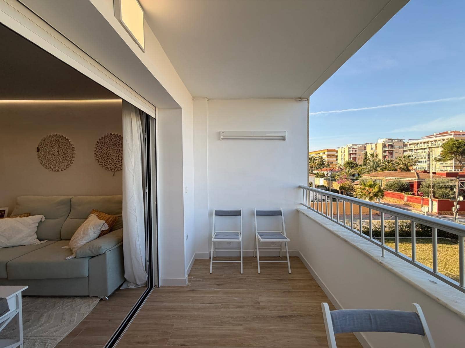 Apartamento de 3 habitaciones en Torrevieja en venta con piscina - 259.700 € (Ref: 9973024)