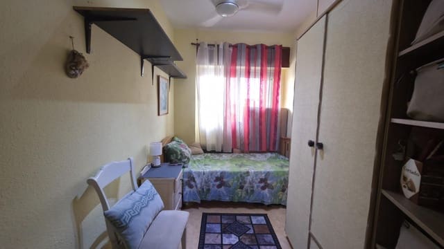 3 soveværelse Lejlighed til salg i Avenida Habaneras - Curva de Palangre, Torrevieja - € 157.900 (Ref: 9973026)