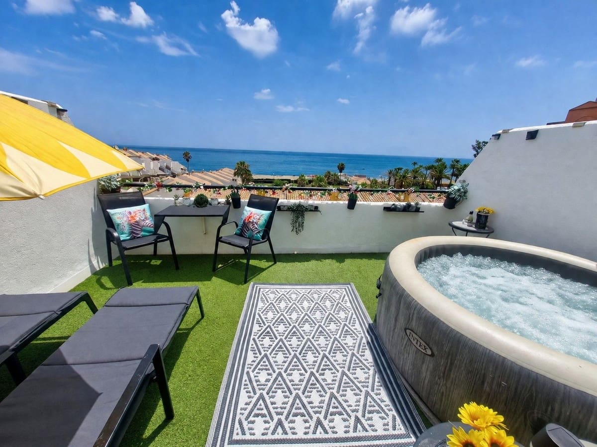 4 bedroom Townhouse for sale in Manilva with pool - € 439,000 (Ref: 9973028)