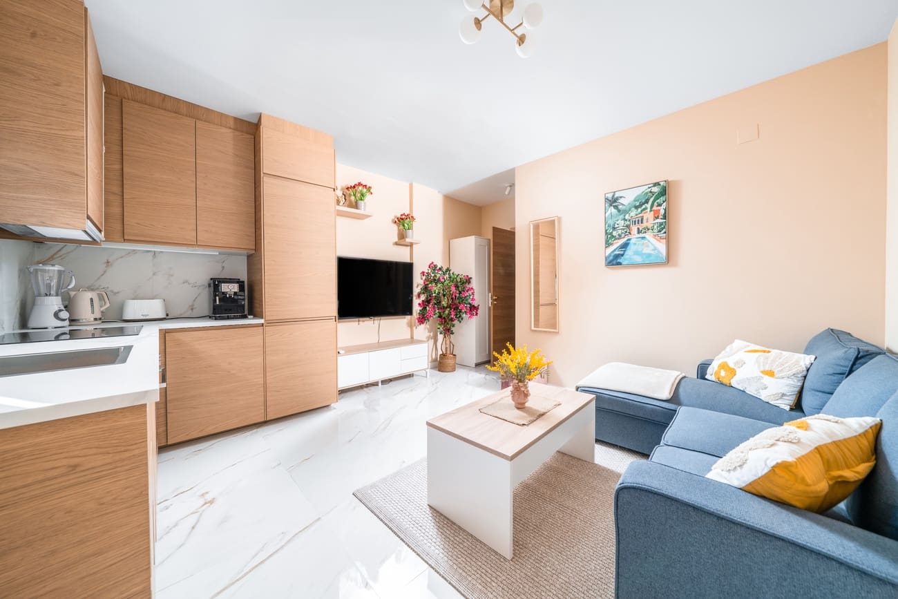 Apartamento de 1 habitación en Torrevieja en venta con piscina garaje - 184.000 € (Ref: 9975012)