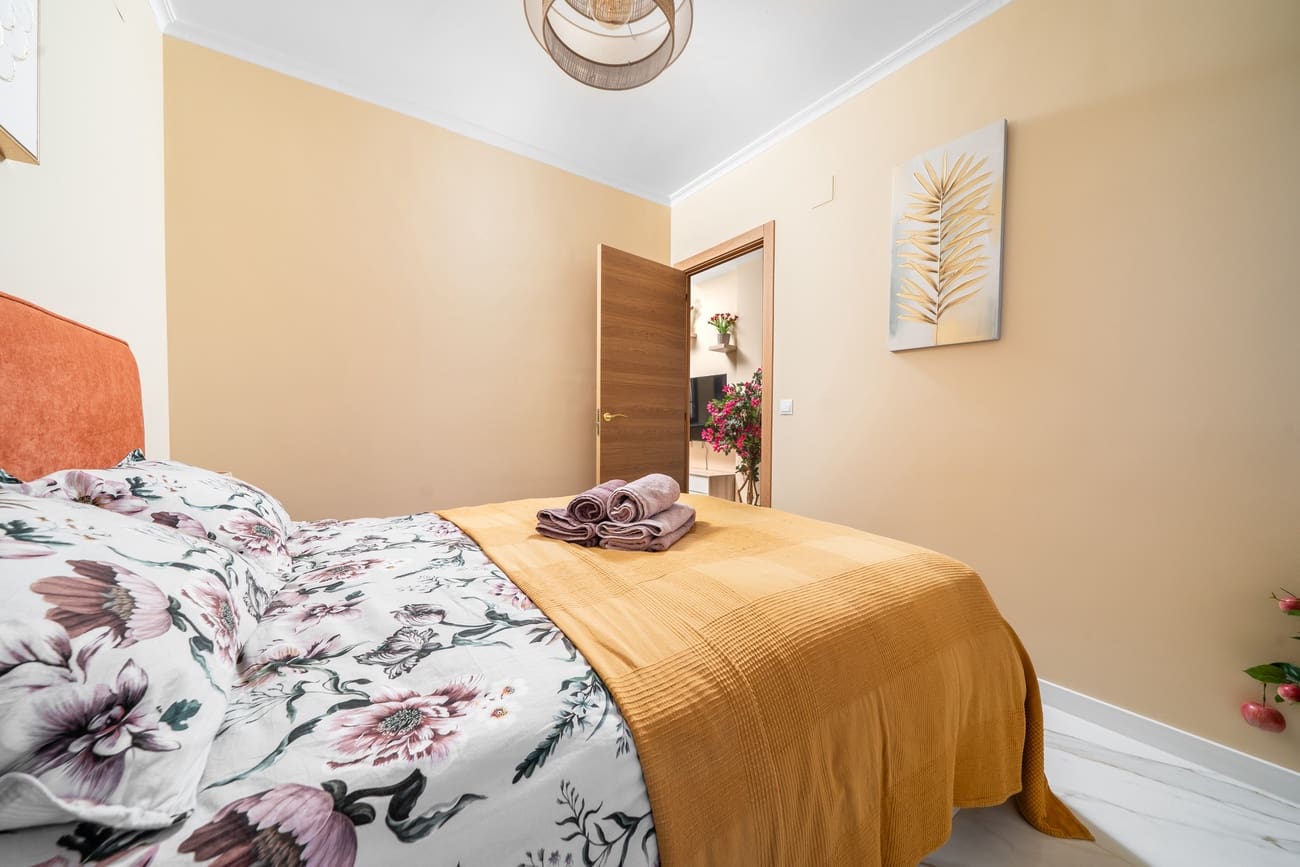 Apartamento de 1 habitación en Torrevieja en venta con piscina garaje - 184.000 € (Ref: 9975012)