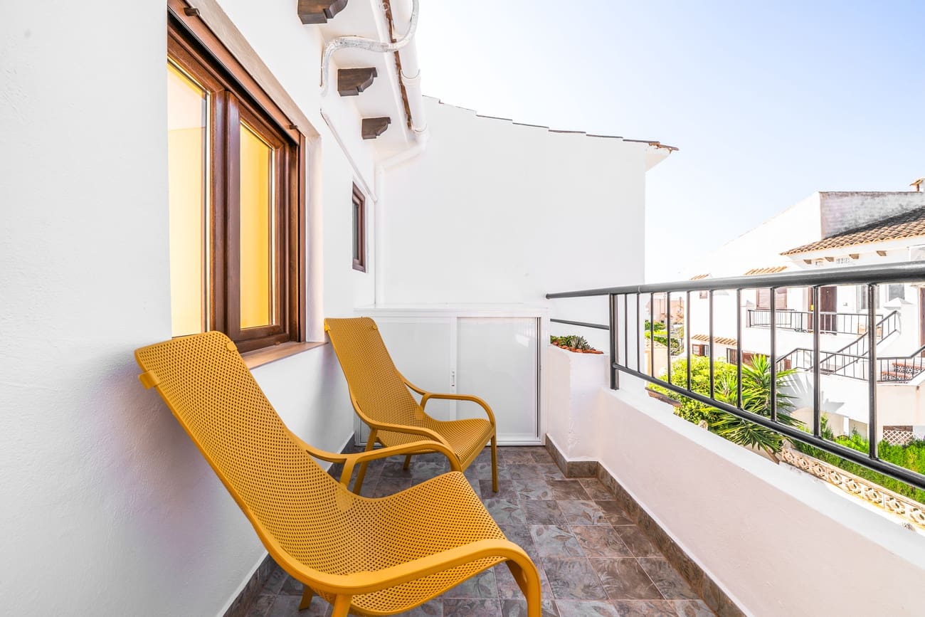 Apartamento de 1 habitación en Torrevieja en venta con piscina garaje - 184.000 € (Ref: 9975012)