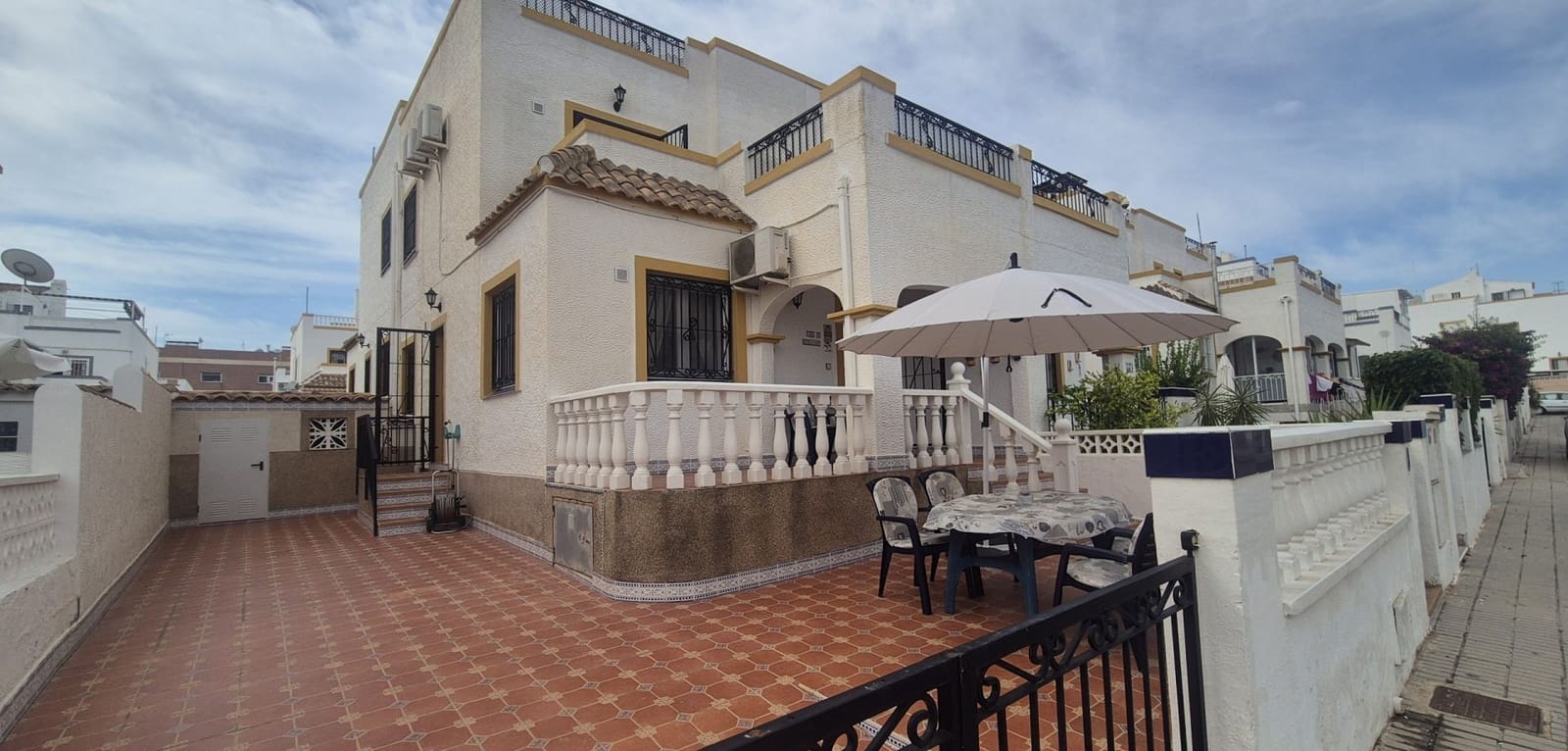 3 chambre Maison de Ville à vendre à Orihuela Costa - 225 000 € (Ref: 9975015)