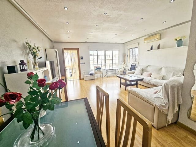 Chalet de 6 habitaciones en Los Altos en venta con piscina garaje - 280.000 € (Ref: 9975022)