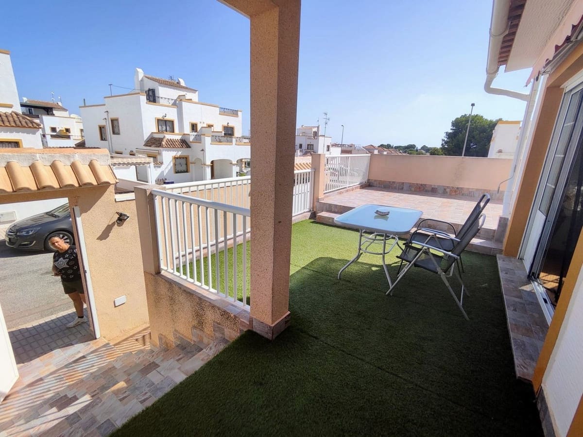 Chalet de 6 habitaciones en Los Altos en venta con piscina garaje - 280.000 € (Ref: 9975022)