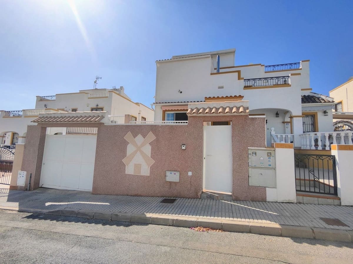 Chalet de 6 habitaciones en Los Altos en venta con piscina garaje - 280.000 € (Ref: 9975022)