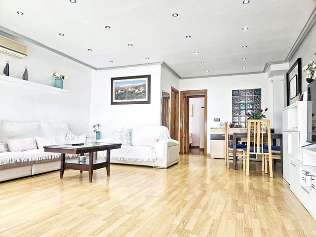 Chalet de 6 habitaciones en Los Altos en venta con piscina garaje - 280.000 € (Ref: 9975022)