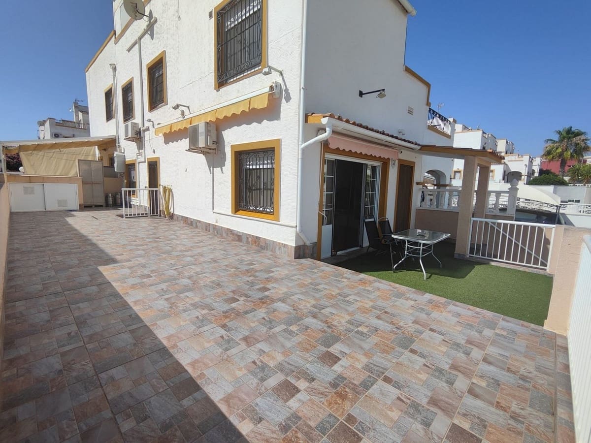 Chalet de 6 habitaciones en Los Altos en venta con piscina garaje - 280.000 € (Ref: 9975022)