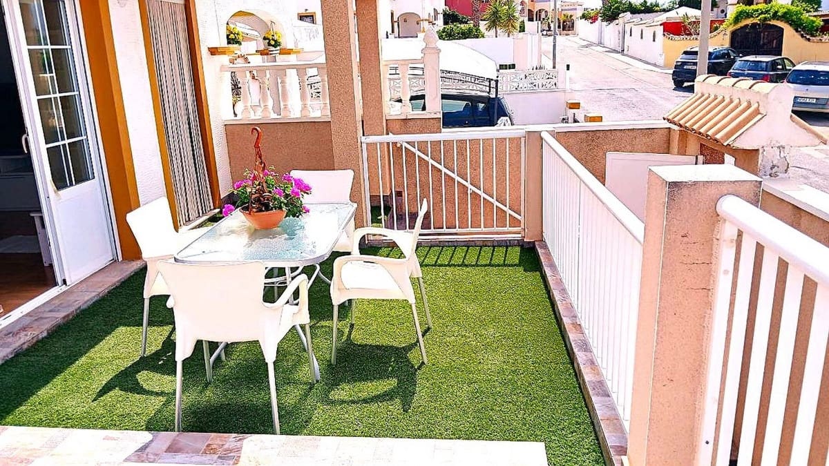 Chalet de 6 habitaciones en Los Altos en venta con piscina garaje - 280.000 € (Ref: 9975022)