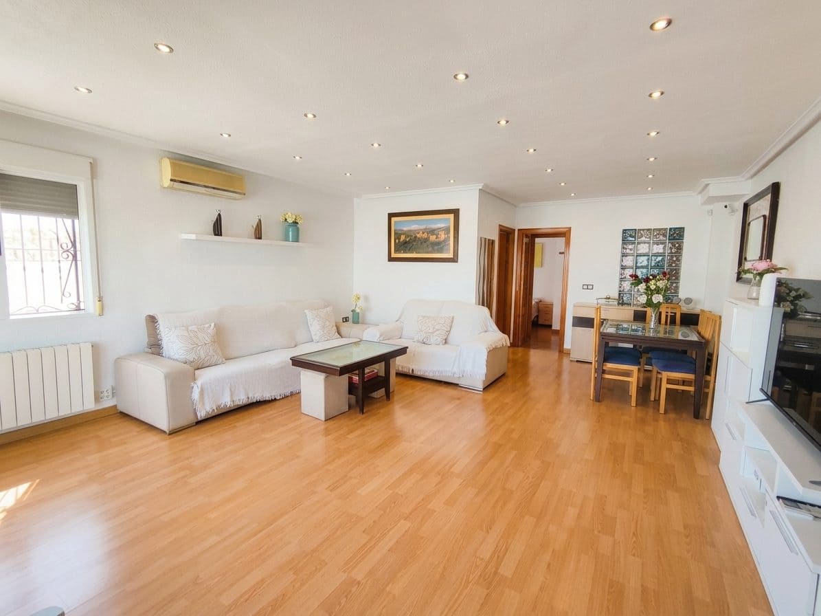 6 bedroom Villa for sale in Torrevieja with pool garage - € 280,000 (Ref: 9975022)