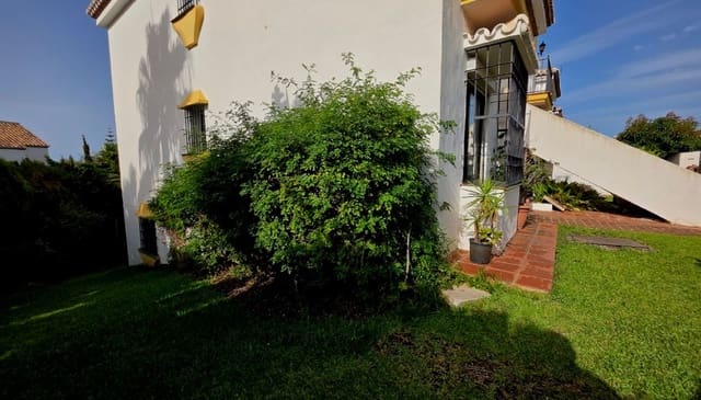 2 soverom Leilighet til salgs i Riviera del Sol, Mijas med svømmebasseng - € 425 000 (Ref: 9976987)