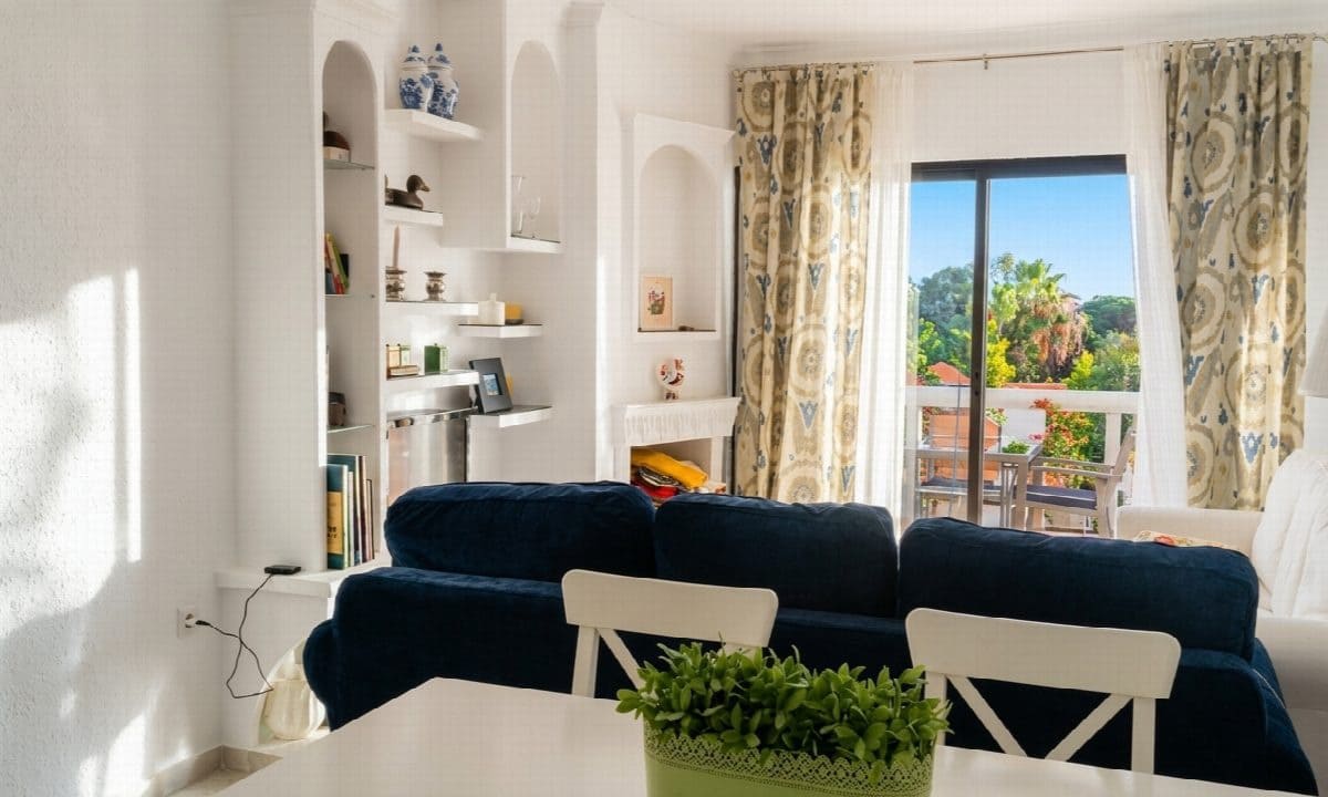 2 Zimmer Apartment zu verkaufen in Miraflores mit Pool - 425.000 € (Ref: 9976987)