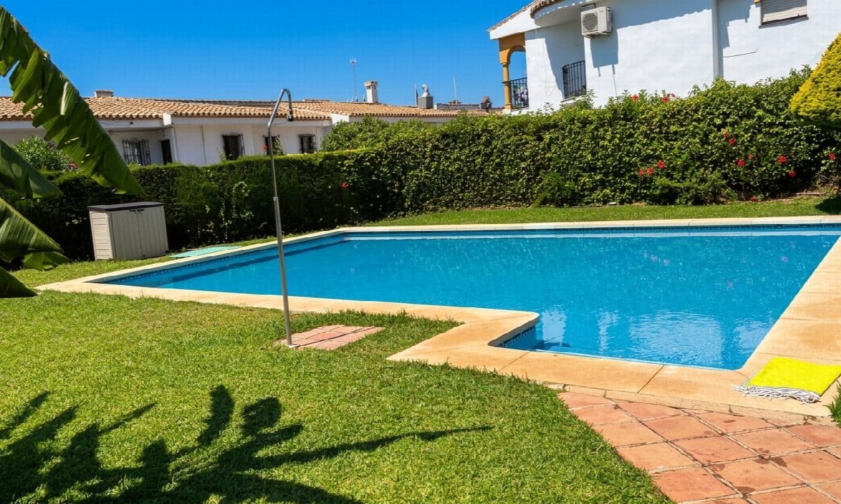 2 Zimmer Apartment zu verkaufen in Miraflores mit Pool - 425.000 € (Ref: 9976987)
