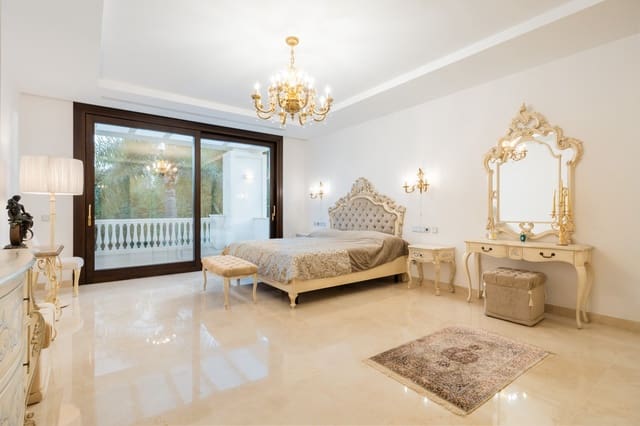 7 slaapkamer Villa te koop in Atalaya-Isdabe, Estepona met zwembad - € 4.750.000 (Ref: 9976989)
