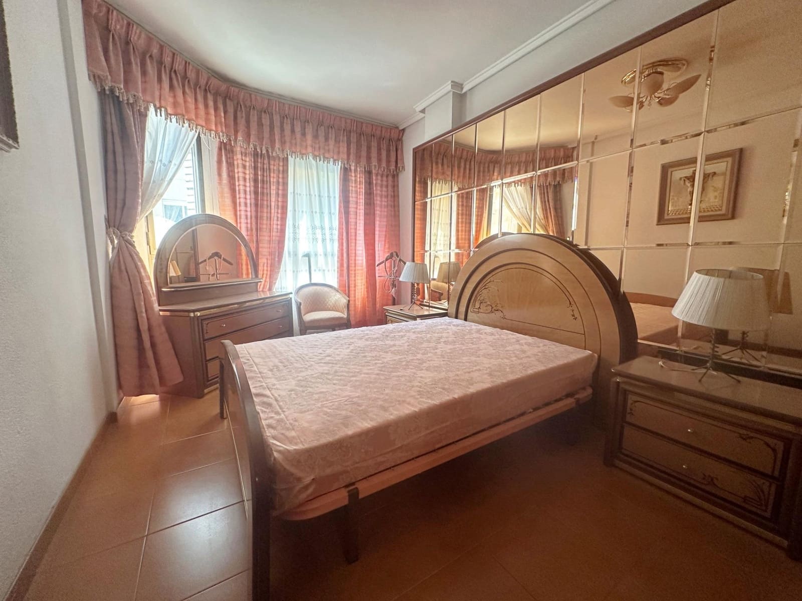 4 sypialnia Apartament na sprzedaż w Torrevieja z garażem - 255 000 € (Ref: 9977003)