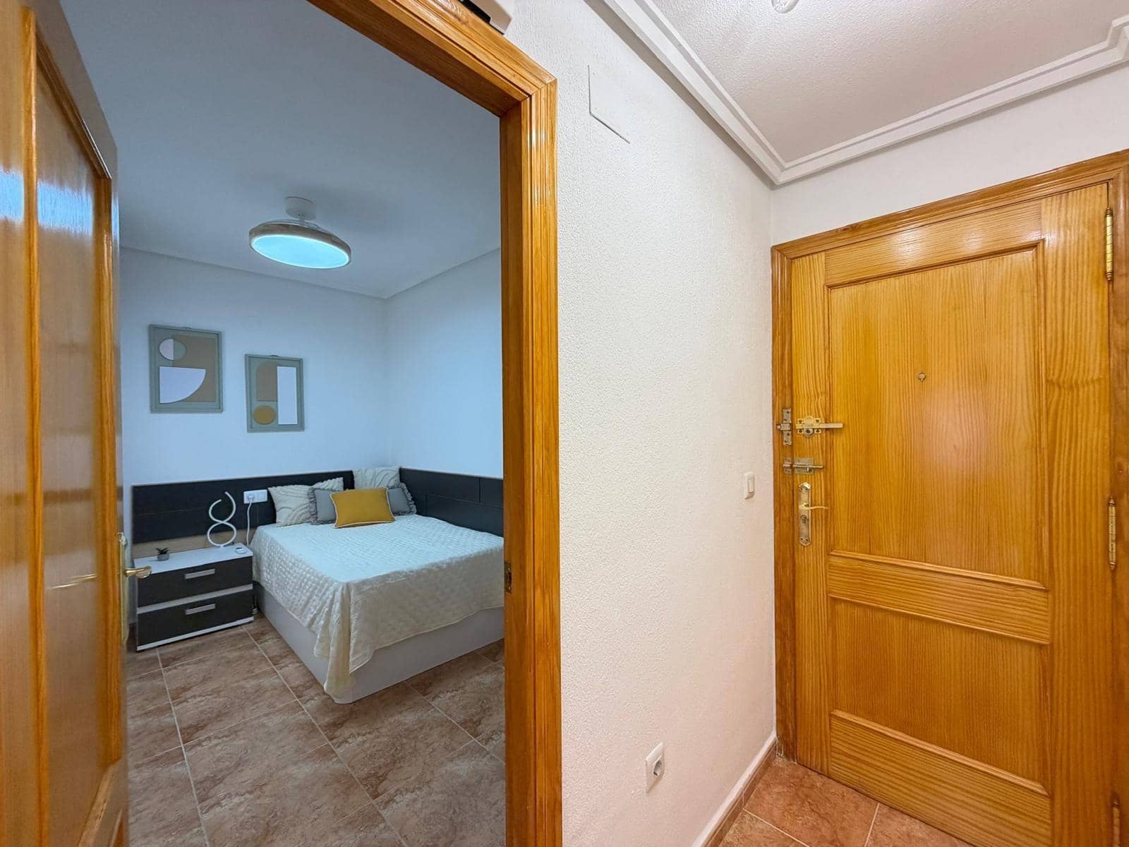 2 soverom Leilighet til salgs i Torrevieja - € 144 900 (Ref: 9977005)
