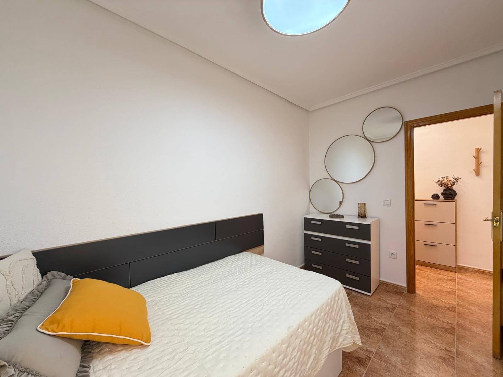 2 soverom Leilighet til salgs i Torrevieja - € 144 900 (Ref: 9977005)