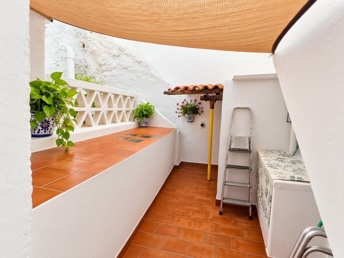 3 bedroom Villa for sale in Mijas - € 287,000 (Ref: 9977017)