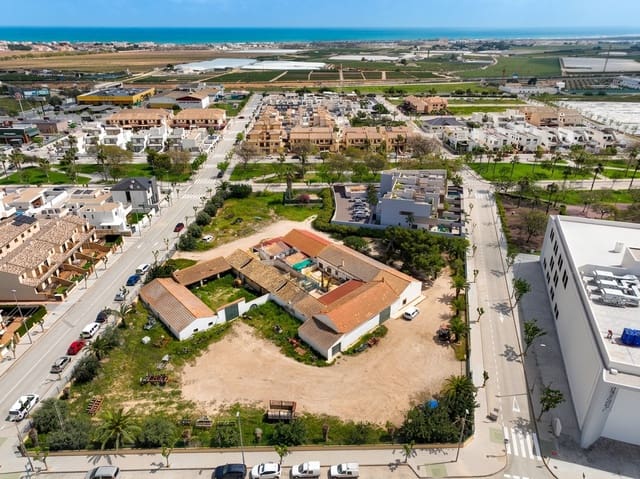Bungalow de 3 habitaciones en Pinar de Campoverde, Pilar de la Horadada en venta con piscina - 439.000 € (Ref: 9978503)