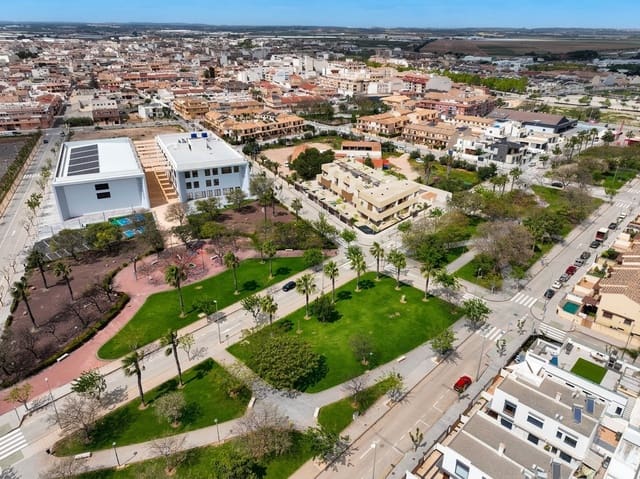 Bungalow de 3 habitaciones en Pinar de Campoverde, Pilar de la Horadada en venta con piscina - 439.000 € (Ref: 9978503)