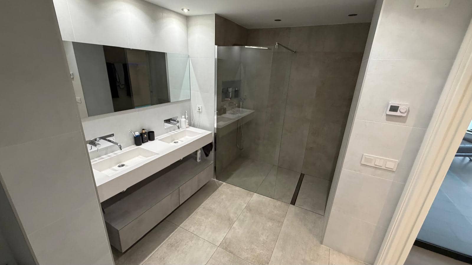 2 soverom Leilighet til salgs i Torrevieja med svømmebasseng - € 369 900 (Ref: 9978510)