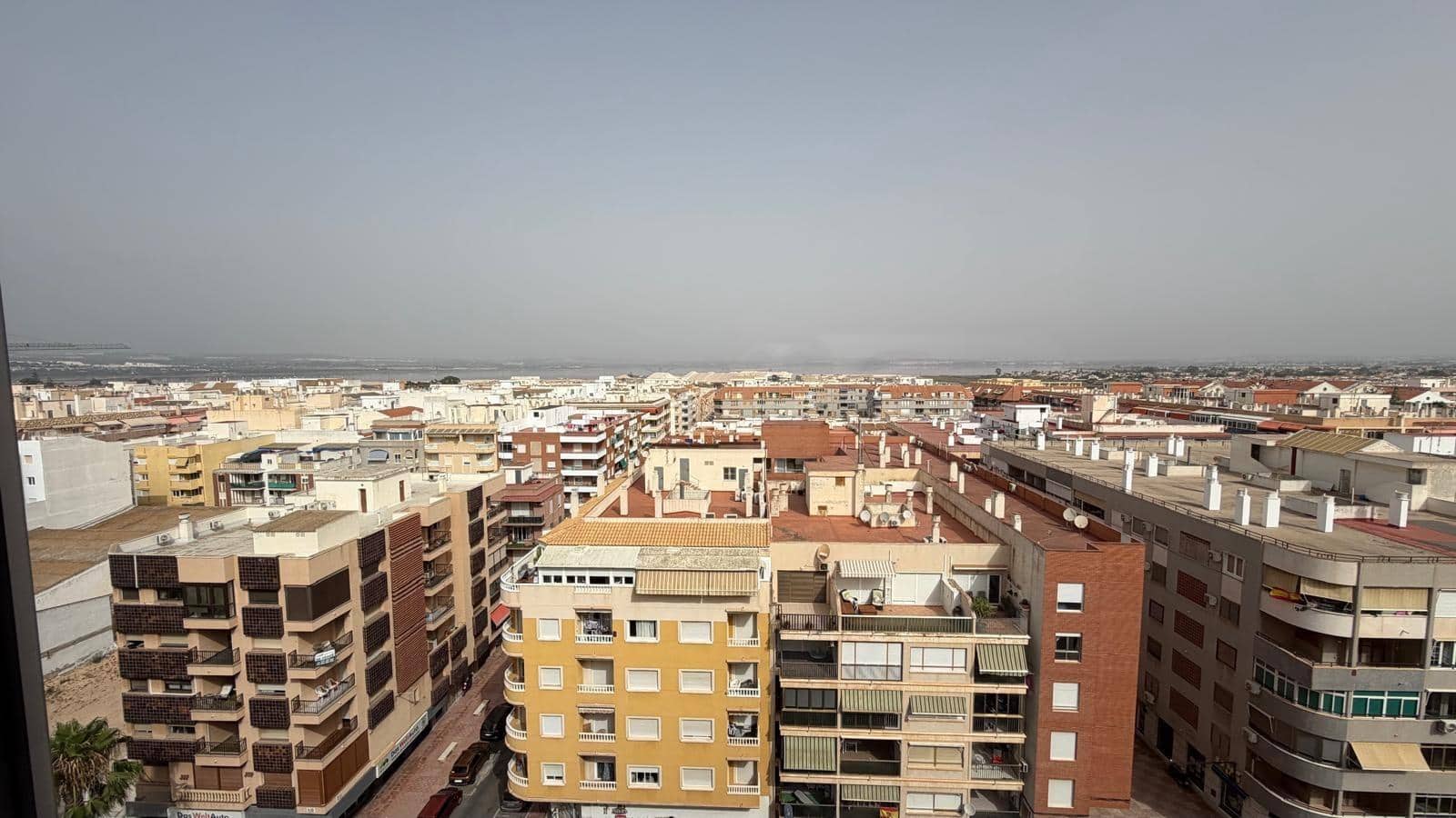 2 soverom Leilighet til salgs i Torrevieja med svømmebasseng - € 369 900 (Ref: 9978510)