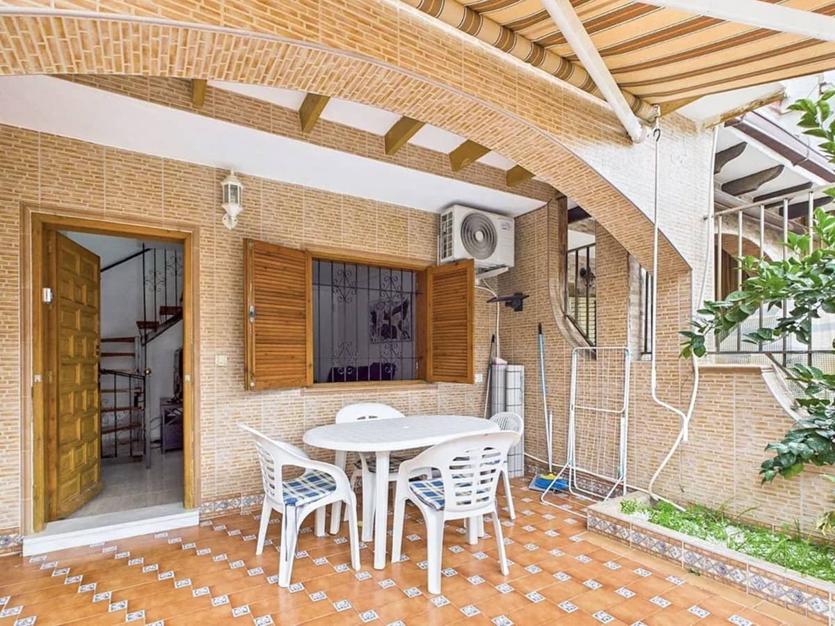 3 bedroom Terraced Villa for sale in Los Alcazares - € 150,000 (Ref: 9978511)