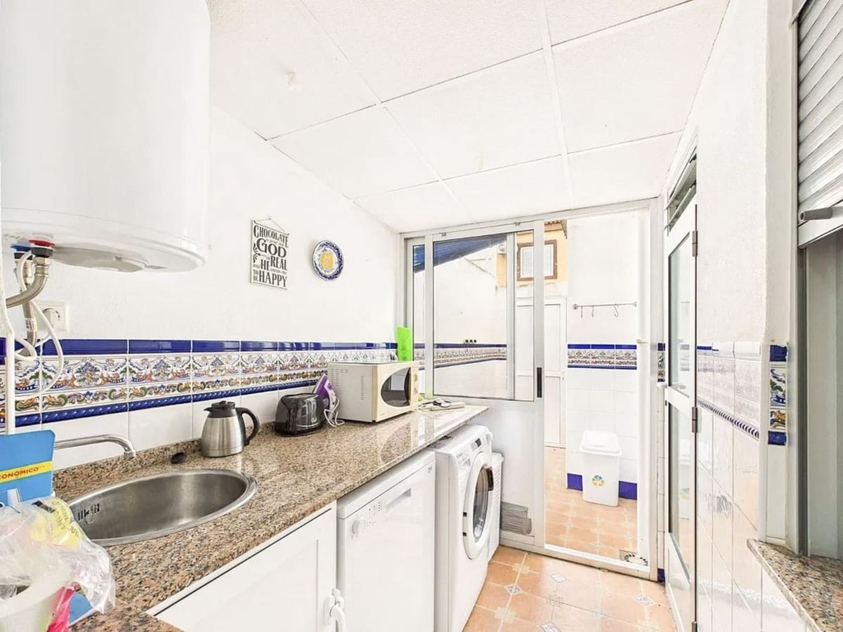3 bedroom Terraced Villa for sale in Los Alcazares - € 150,000 (Ref: 9978511)