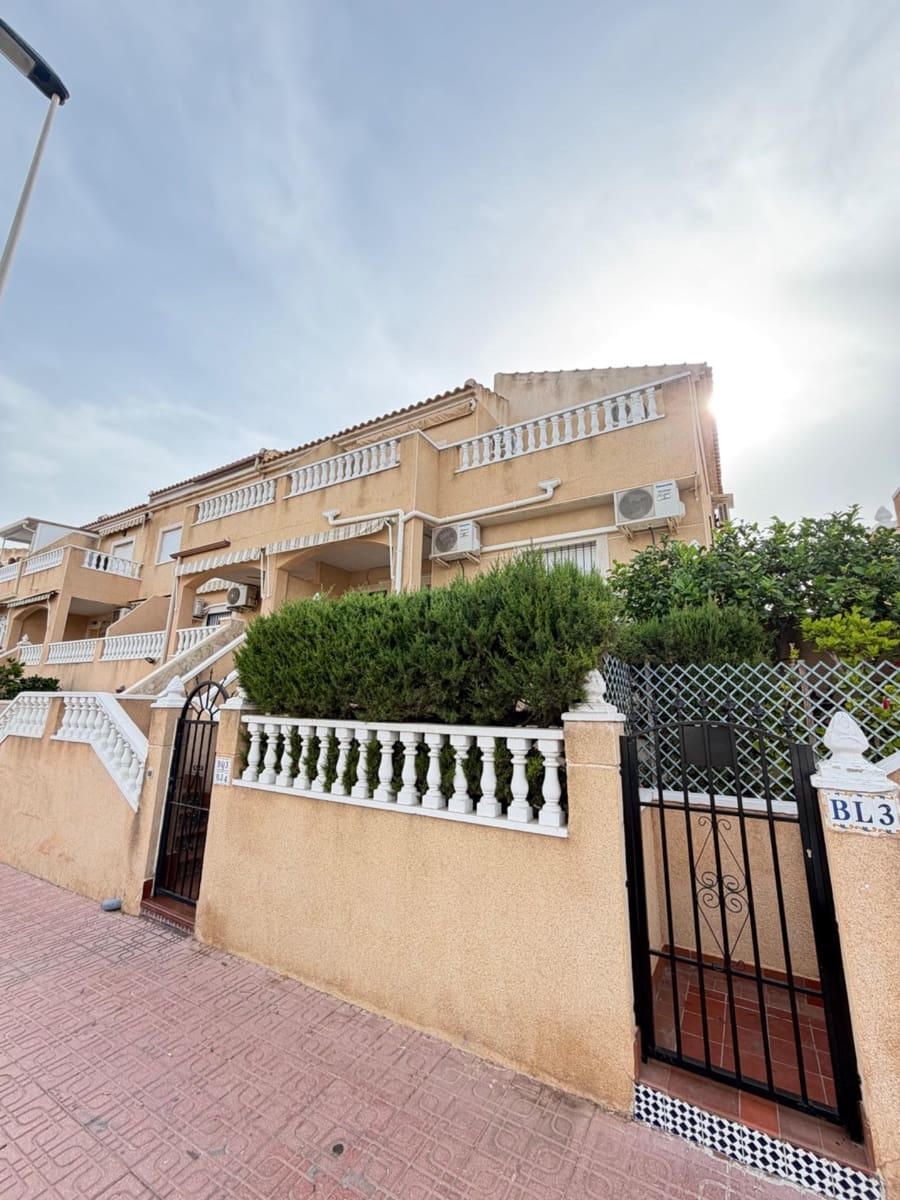 2 camera da letto Appartamento in vendita in Torrevieja con piscina - 156.900 € (Rif: 9979568)