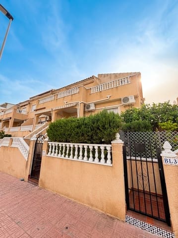 Bungalow de 2 habitaciones en Parque Acuático - Sector 25, Torrevieja en venta con piscina - 156.900 € (Ref: 9979568)
