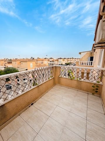 Bungalow de 2 habitaciones en Parque Acuático - Sector 25, Torrevieja en venta con piscina - 156.900 € (Ref: 9979568)