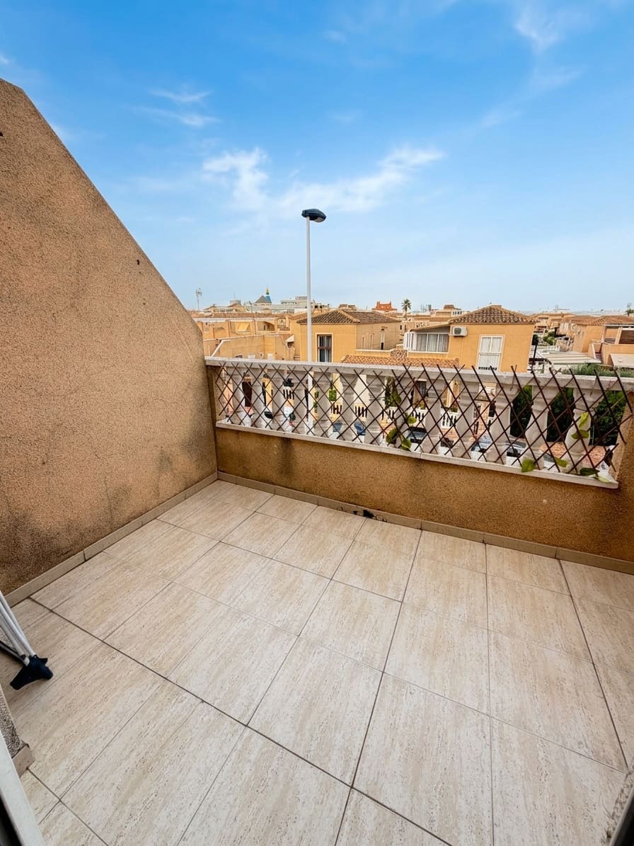 2 bedroom Bungalow for sale in Torrevieja with pool - € 156,900 (Ref: 9979568)