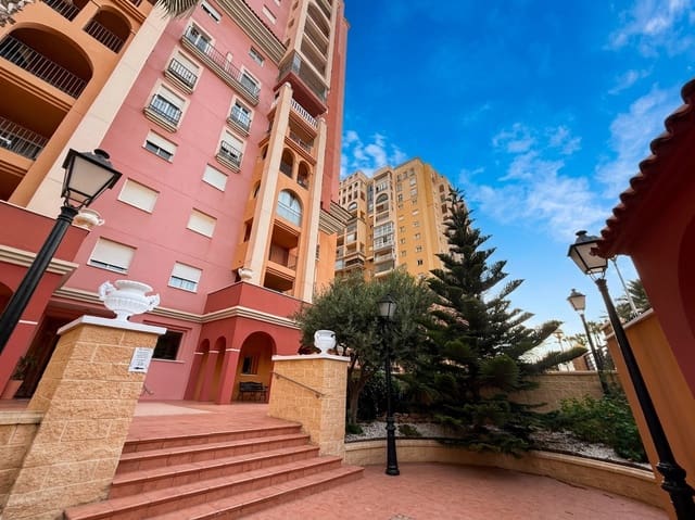 Apartamento de 3 habitaciones en Playa de los Locos, Torrevieja en venta con piscina - 329.000 € (Ref: 9979569)