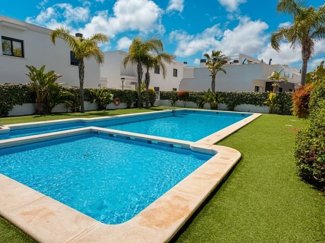 3 chambre Appartement à vendre à Lomas de Cabo Roig - Los Dolses, Orihuela avec piscine garage - 387 000 € (Ref: 9979570)