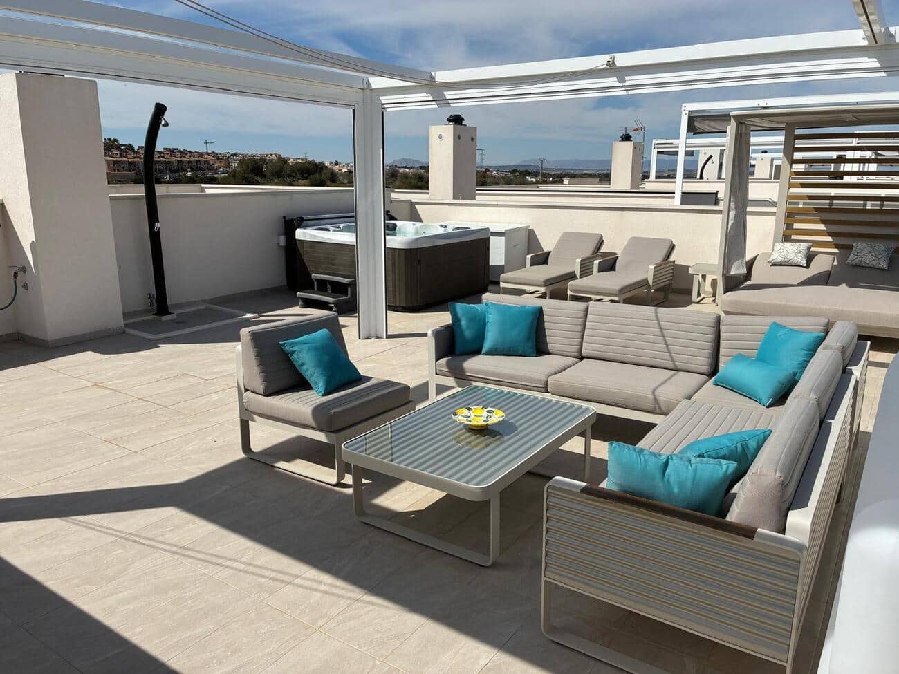 3 soveværelse Penthouse til salg i Orihuela Costa med swimmingpool - € 529.000 (Ref: 9979571)