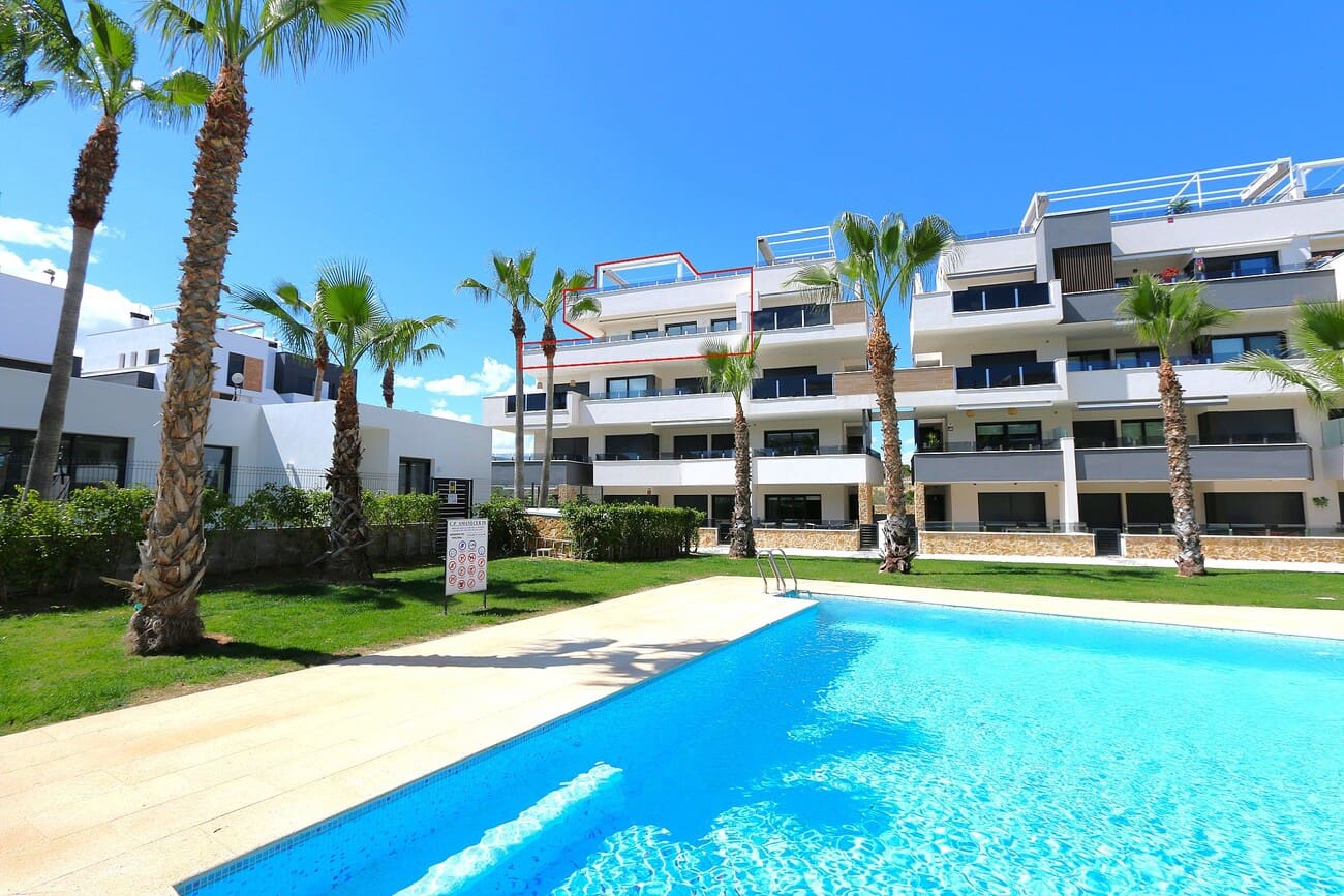 3 soveværelse Penthouse til salg i Orihuela Costa med swimmingpool - € 529.000 (Ref: 9979571)