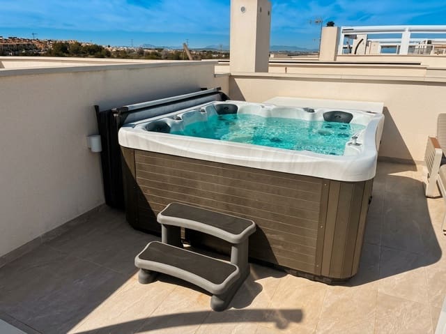 3 sypialnia Penthouse na sprzedaż w Los Almendros (Orihuela Costa), Orihuela z basenem garażem - 509 000 € (Ref: 9979571)