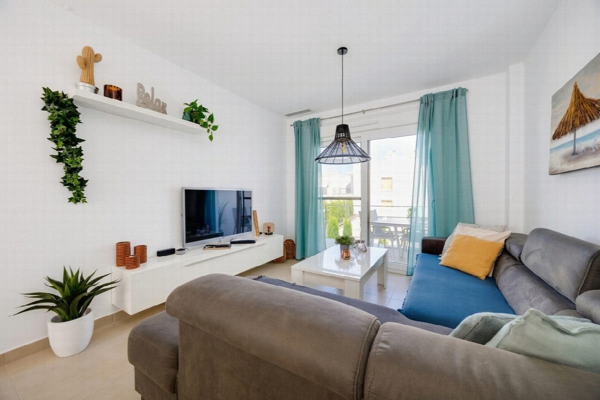 Apartamento de 2 habitaciones en Pilar de la Horadada en venta con piscina - 259.950 € (Ref: 9983171)