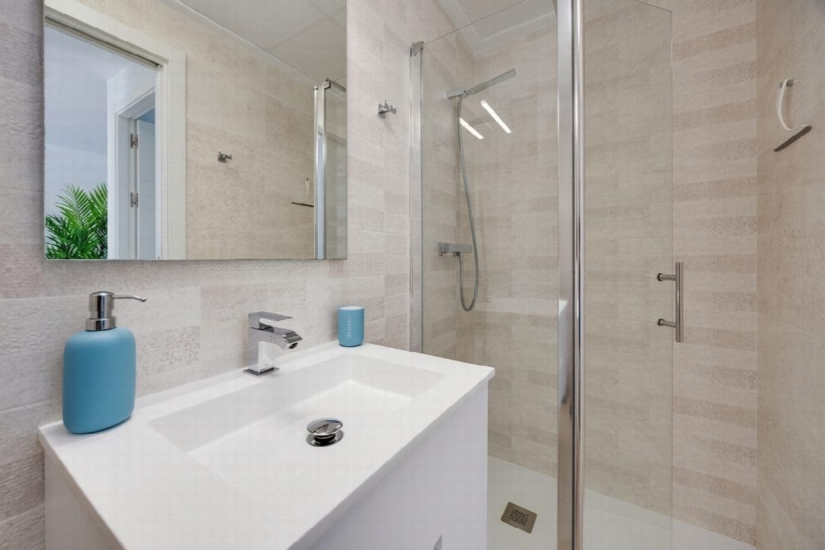 Apartamento de 2 habitaciones en Pilar de la Horadada en venta con piscina - 259.950 € (Ref: 9983171)