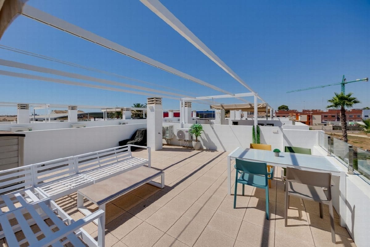 Apartamento de 2 habitaciones en Pilar de la Horadada en venta con piscina - 259.950 € (Ref: 9983171)